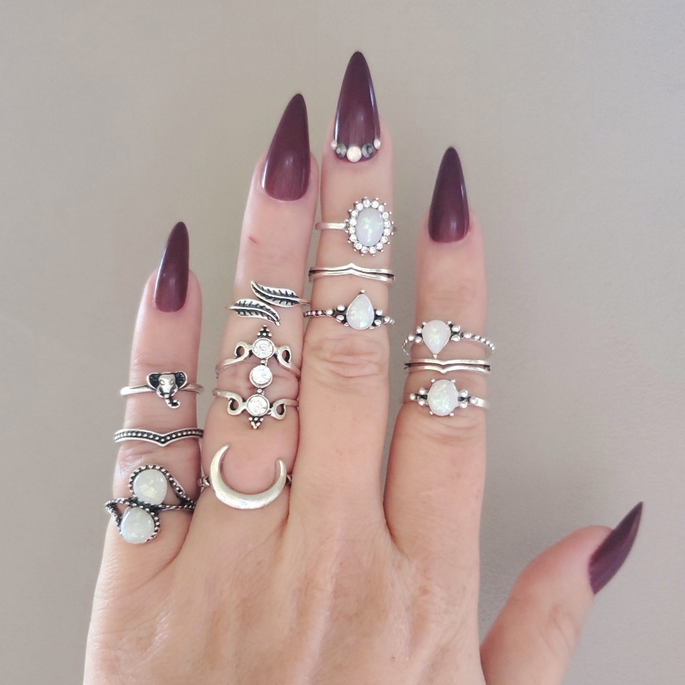 2/$20🌼 Princess Opal Midi Ring Set NWOT - Picture 4 of 5